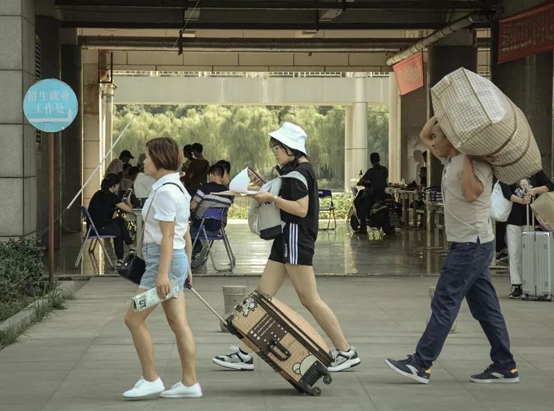 #共青团中央#青听丨“你是从开学第几天开始想家的？”