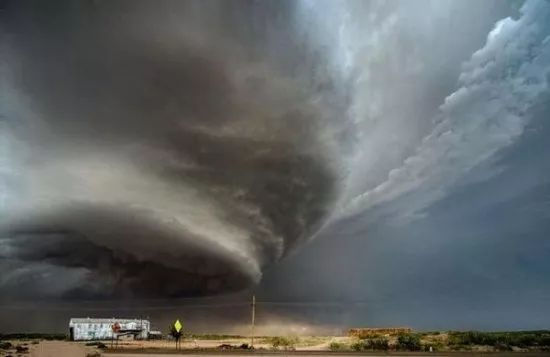 「参考消息」“51区”有外星人的传言是CIA造谣？