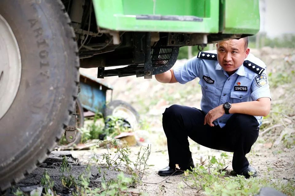 公安部交通安全微发布■幕后英雄郭峥：神探“鹰眼”如何炼成？