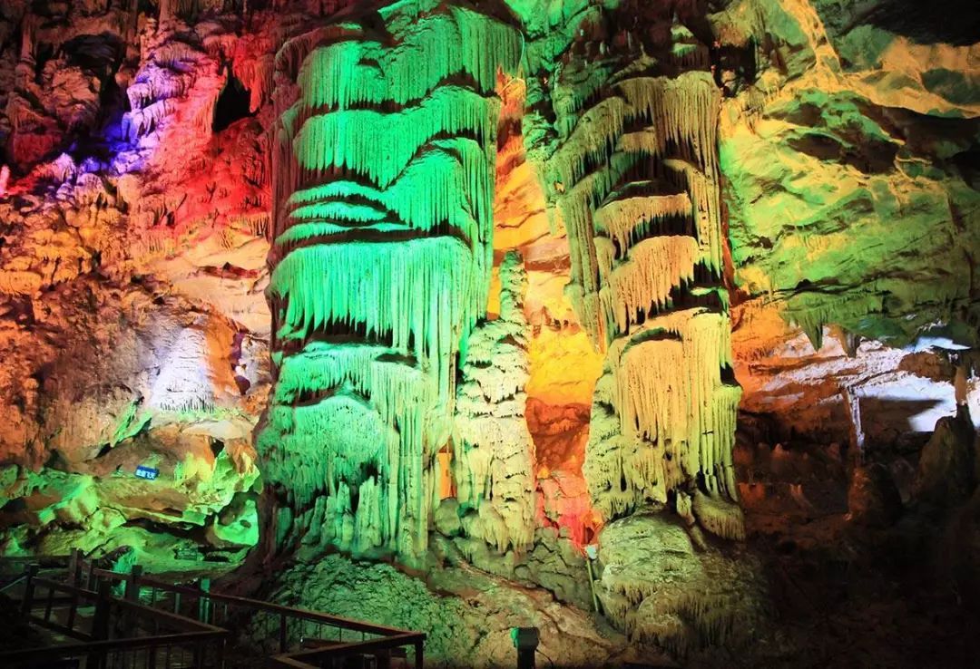 沉寂的川楚古道熨斗古镇