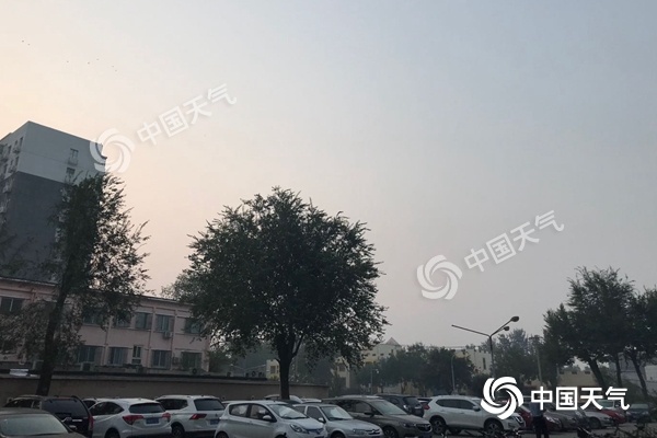 中国天气网@今天北京最高温27℃ 明后再攀“3字头”