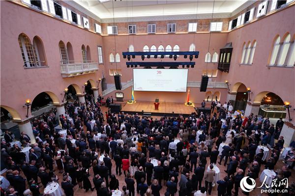 【人民网】中国驻瑞典大使馆举行国庆70周年招待会