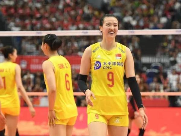 光明网@观察｜中国女排世界杯轻松五连胜，要想卫冕还得过美国