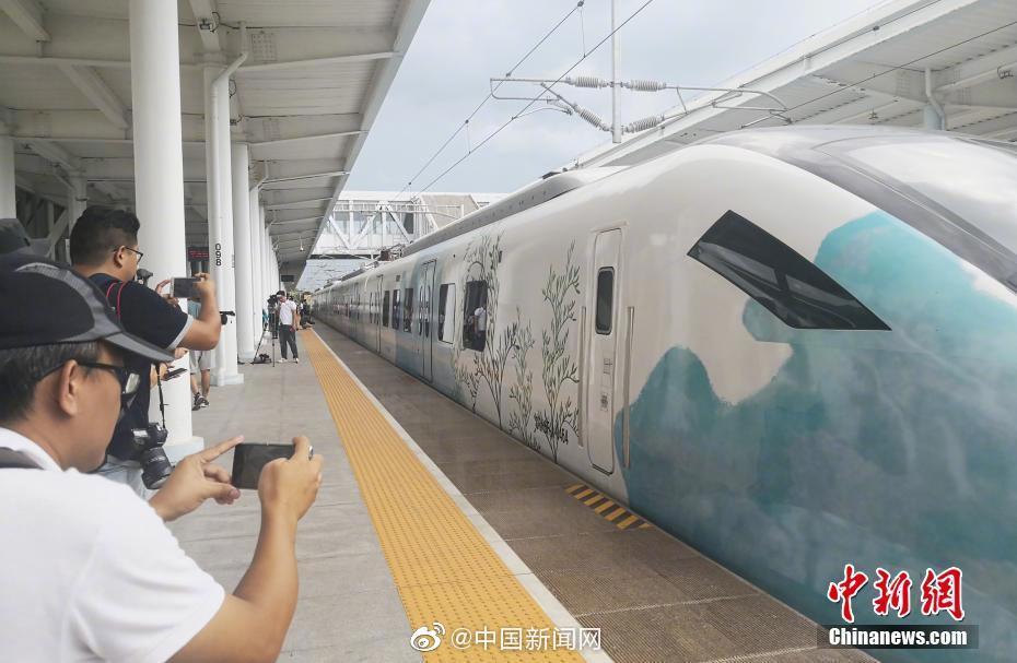 中国新闻网：宁吉喆：中国高铁突破3万公里 居世界第一