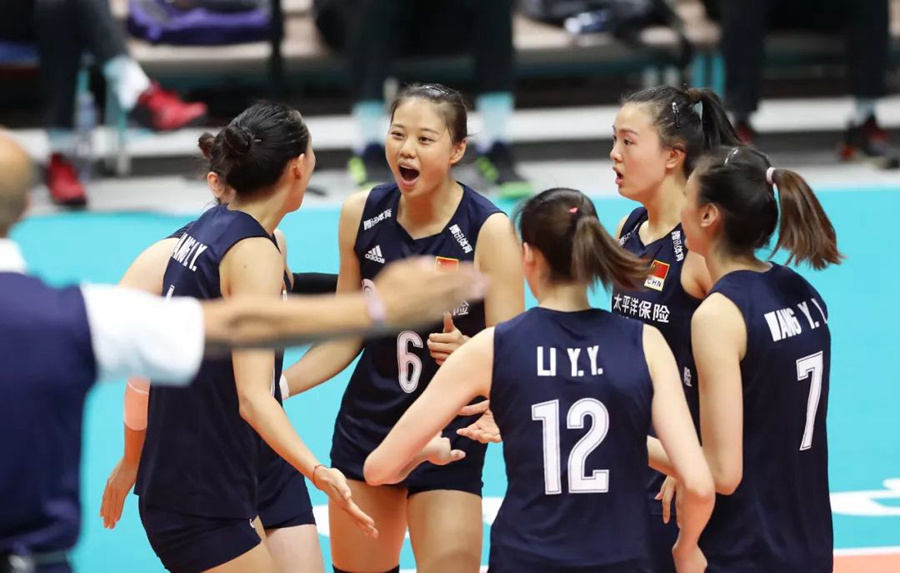 新华社■“八”面威风！又一个3:0，中国女排八连胜！