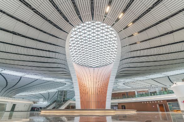 #华商报#今日首飞！带你探访“高颜值”大兴机场背后的“硬核”工程奥秘