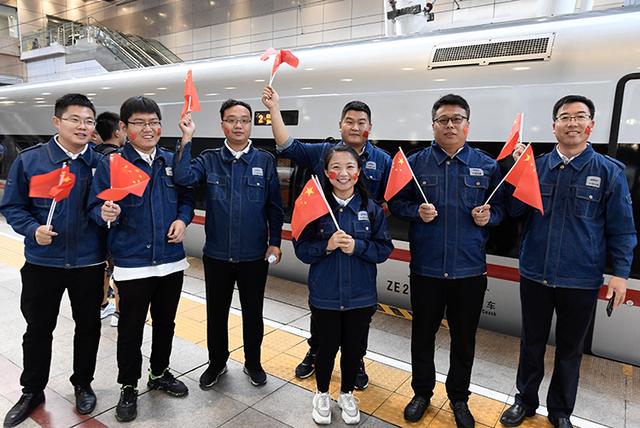 【新京报】半小时从北京西到大兴机场 京雄城际铁路北京段今日开通