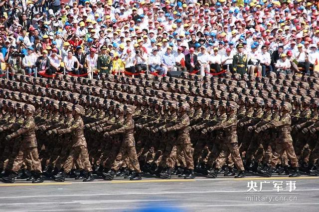 閱兵·檔案 | 2015年抗戰勝利70週年閱兵:外軍代表隊第一次參加受閱