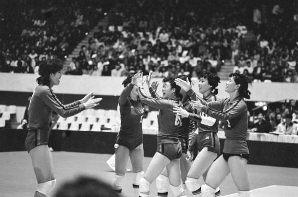 光明网■体育·专题｜女排世界杯：五冠征程
