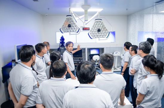 #生命时报#“第三副牙齿”为缺牙患者重塑自信