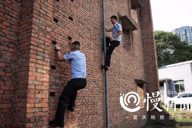「上游新闻」特警“攀登者”，一张老照片背后的故事