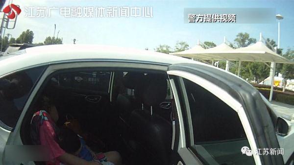 光明网■网约车司机惊慌报警：两名乘客突然昏迷！110赶到后急呼120……