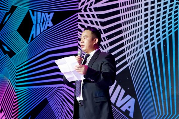 光明网：聚焦运动潮流趋势“笃见焕新”2020春夏发布会