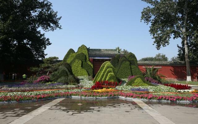 「新京报」北京国庆游园活动全攻略：十大公园将上演30场文艺演出