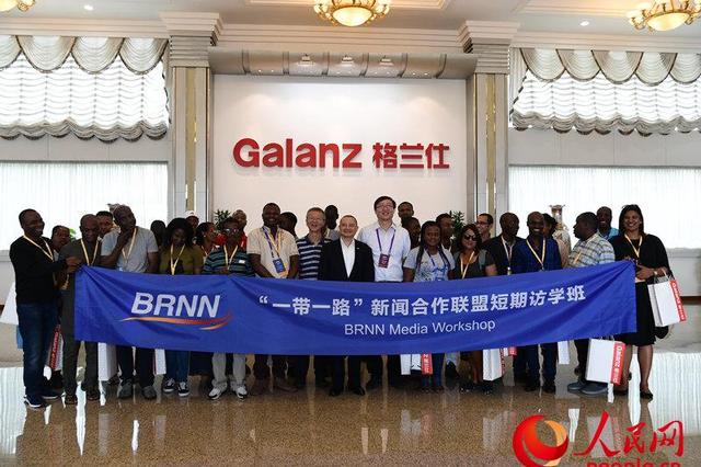 #人民网#“期待在非洲看到更多中国产品”外媒记者点赞中国制造