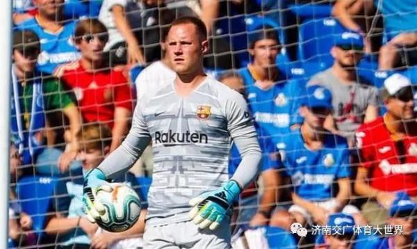 「光明网」西甲-皇马客平马竞 巴萨2-0