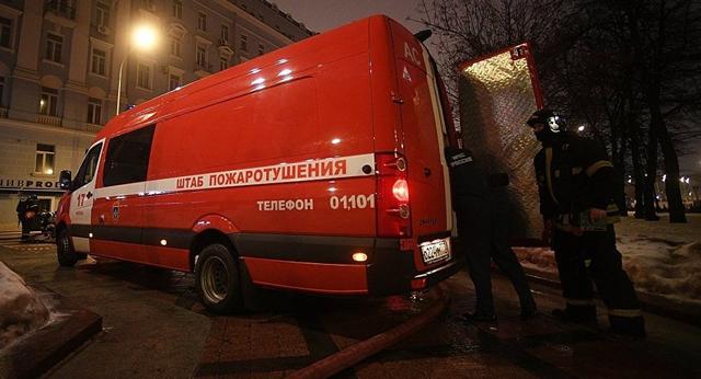 「中国日报网」俄罗斯莫斯科国立师范大学宿舍起火 约700人被疏散