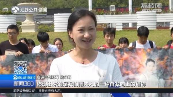 「光明网」从来没见过一面 他用画笔给15位奥运冠军“合影”