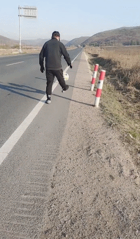 中国网：一位六旬朝鲜族球迷的国庆献礼：颠球千余公里进京