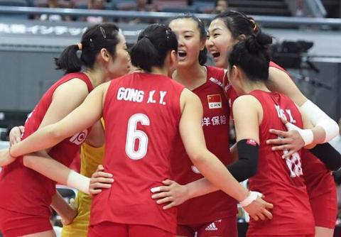 海外网@中国女排精彩表现引外国网友称赞：你们是另一道“长城”