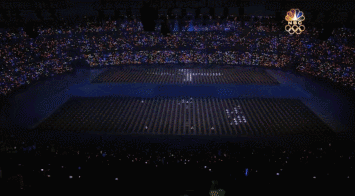 「文汇报」视频│几代中国人的荣光与泪水，都在这部正刷屏的电影《我和我的祖国》里