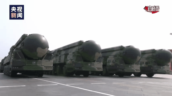 【光明网】来了！举世瞩目的大国重器压轴出场，“东风快递，使命必达！”