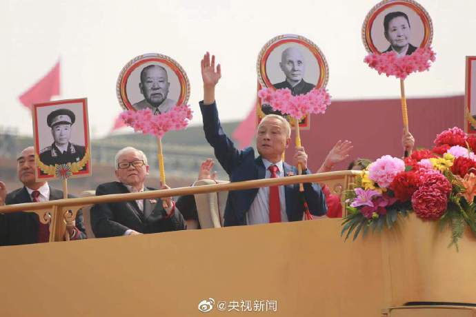 #央视#央视：向老兵致敬 共和国不会忘记你们的贡献(图)
