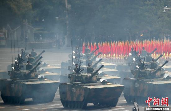 中国新闻网：长剑-100巡航导弹方队