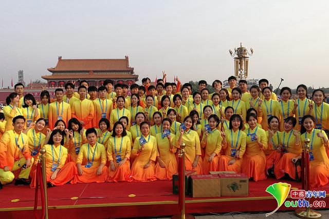 「中国青年网」表白祖国！中传学子国庆游行唱响《今天是你的生日，我的祖国》