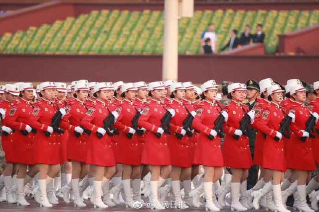「中国青年网」来了！女民兵方队全新亮相