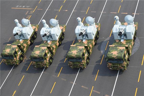 新华网：高清大图丨舰载防空武器方队