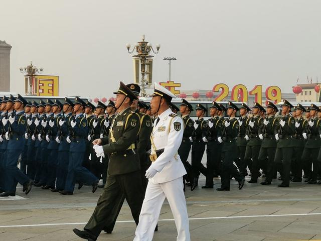 中国青年网■今天，受阅官兵已整装待发，精神抖擞，为他们点赞