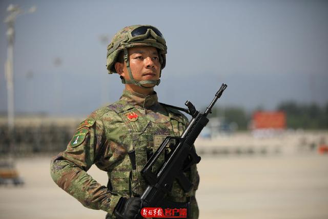 中国军网@阅兵训练场上，他三次立下军令状