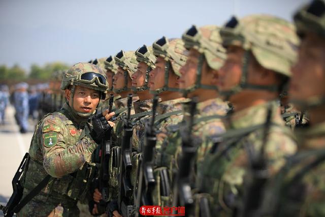 中国军网@阅兵训练场上，他三次立下军令状