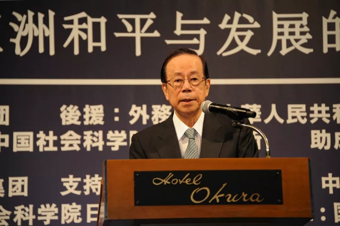 [参考消息]福田康夫：“中国70年变化之大无法想象”