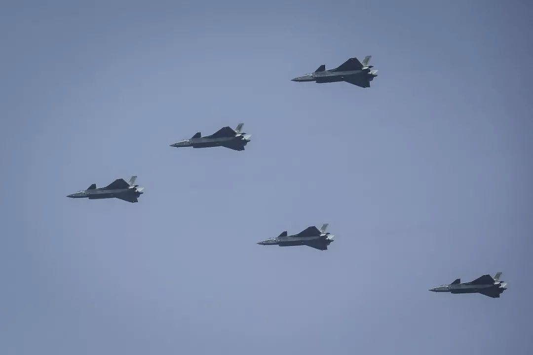 央视今日亚洲@70年奋进跨越 中国空军谱写壮美航迹