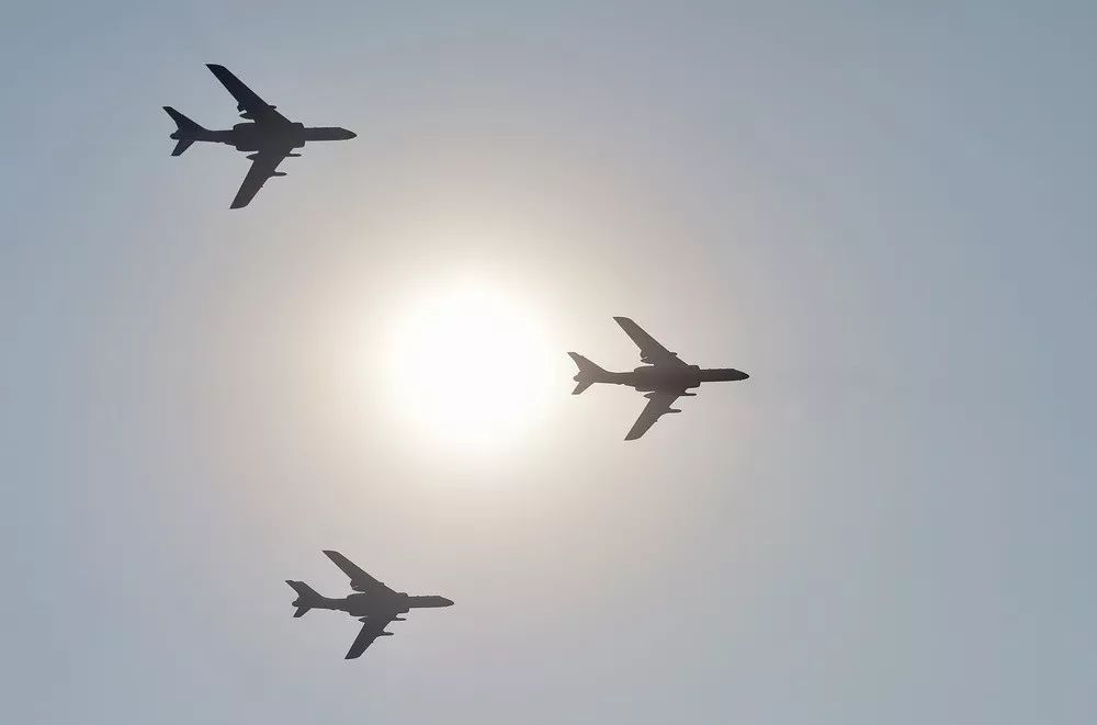 央视今日亚洲@70年奋进跨越 中国空军谱写壮美航迹