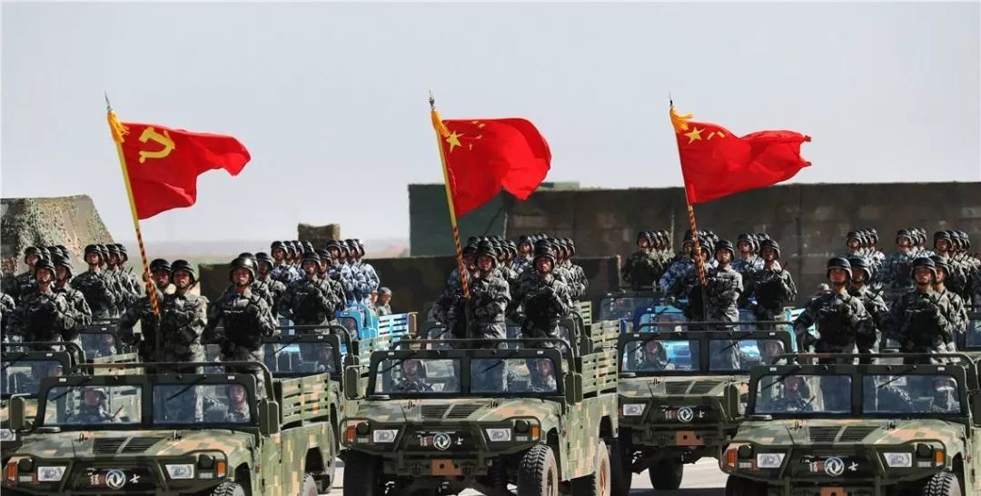 「人民武警」熄灯号丨巍巍长城，壮我中华