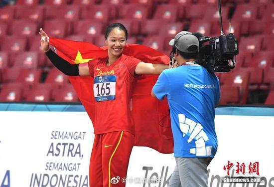 【中国新闻网】错失金牌 多哈田径世锦赛女子标枪中国队收获银铜