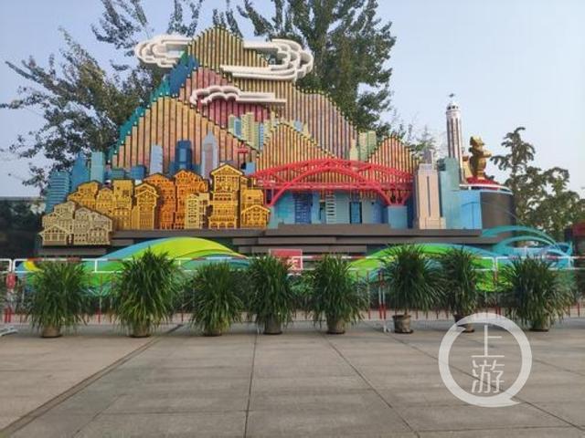 【上游新闻】70组国庆彩车2日起在北京展出“魅力重庆”彩车邀你去“打卡”