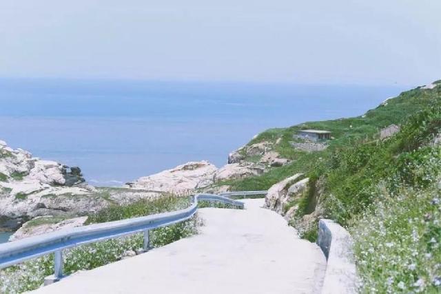 【上游新闻】「国庆攻略」人少景美的国内海岛，坐上高铁就能到