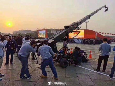 #光明网#转发！也为他们点赞！奋战在国庆阅兵幕后的电视人