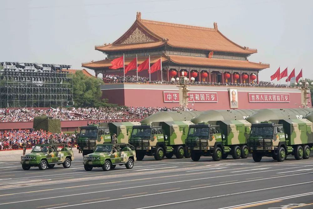 半月谈：张张精彩！这本相册，请您珍藏！