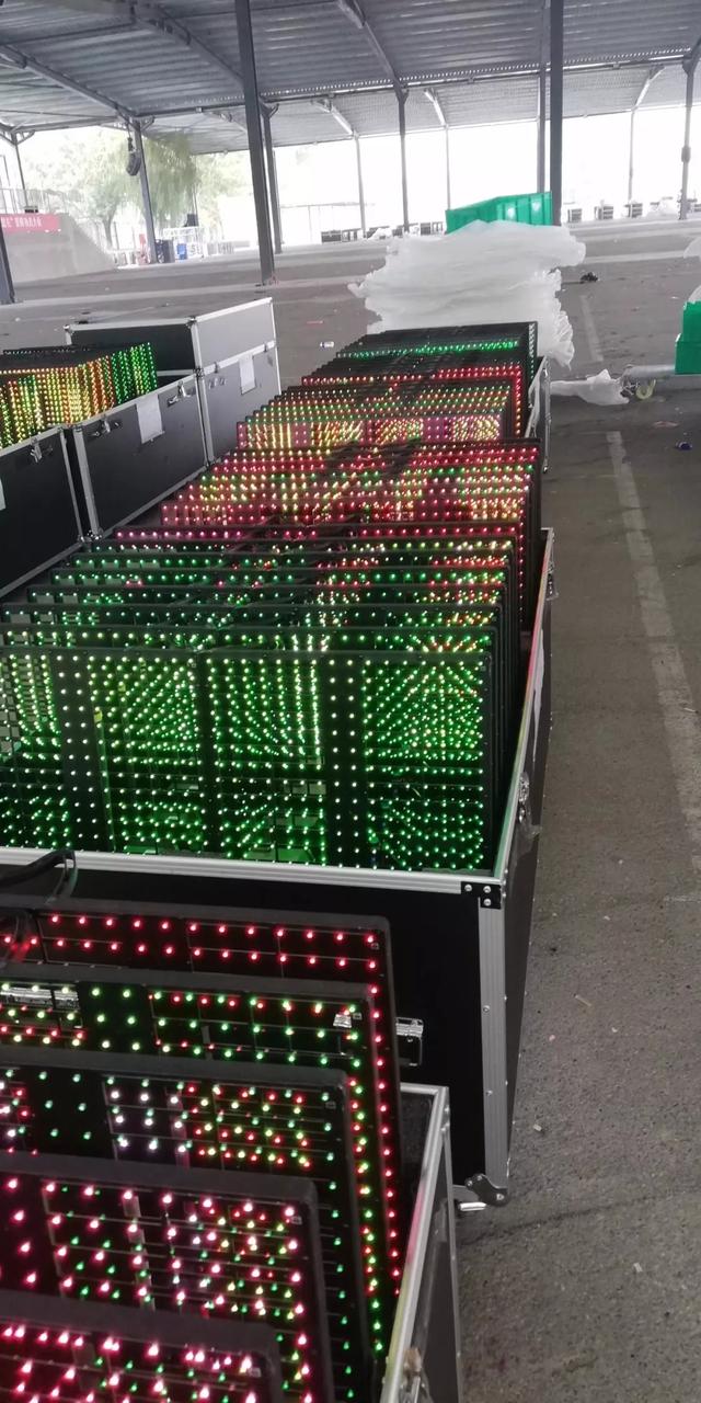 #中国经济网#酷炫“光影魔术秀”能成功，离不开这些黑科技