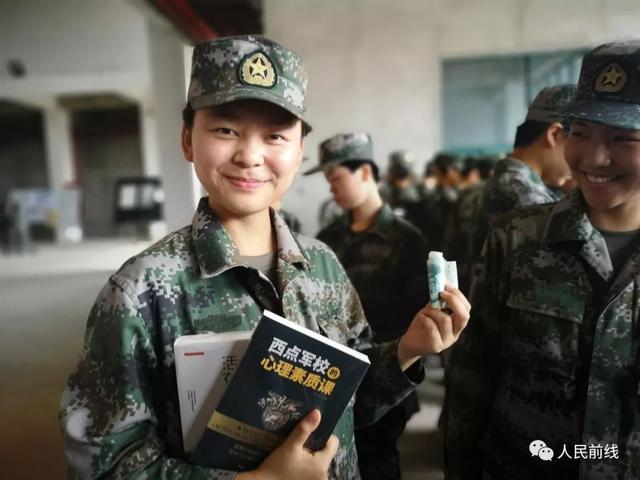 #人民前线#这就是女新兵的国庆节