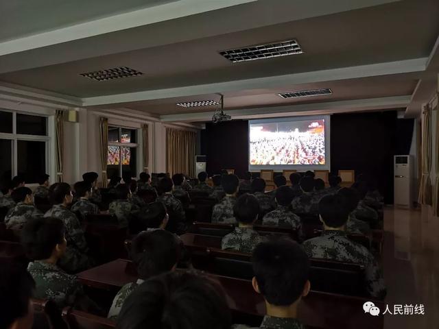 #人民前线#这就是女新兵的国庆节