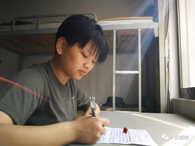#人民前线#这就是女新兵的国庆节