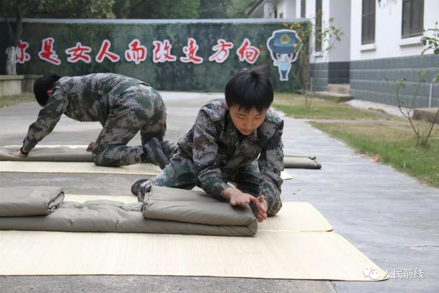 #人民前线#这就是女新兵的国庆节