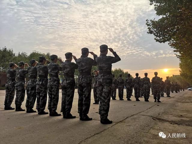 #人民前线#这就是女新兵的国庆节