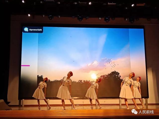 #人民前线#这就是女新兵的国庆节